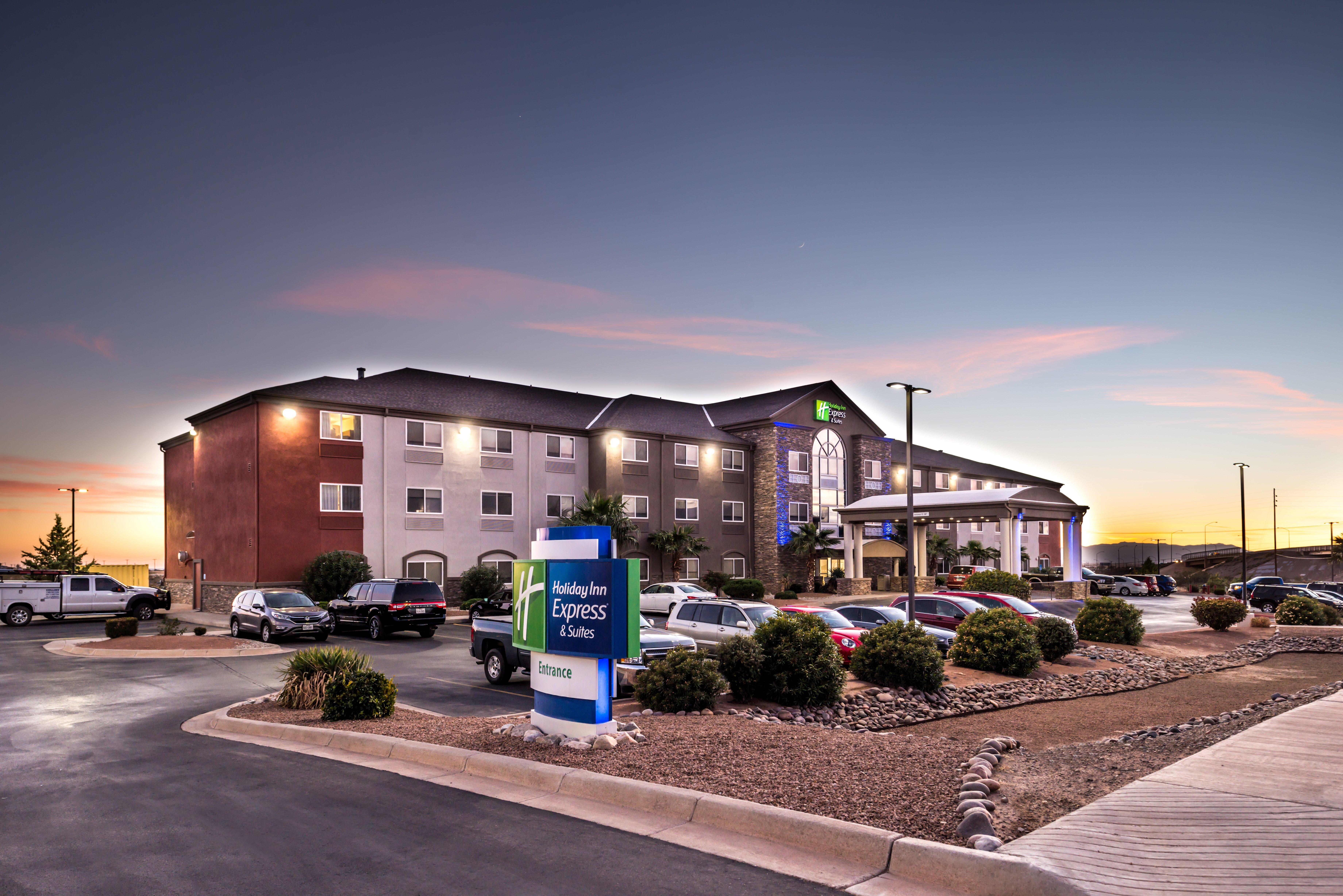 Holiday Inn Express & Suites Alamogordo Highway 54/70 By Ihg Exteriér fotografie